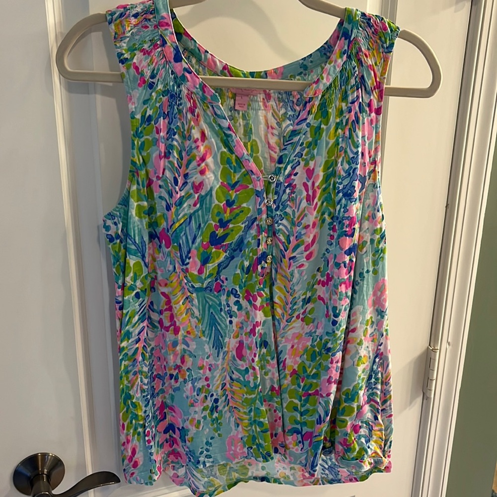 Lilly Pulitzer Essie top